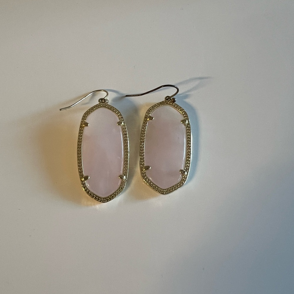 Kendra Scott Elle earrings